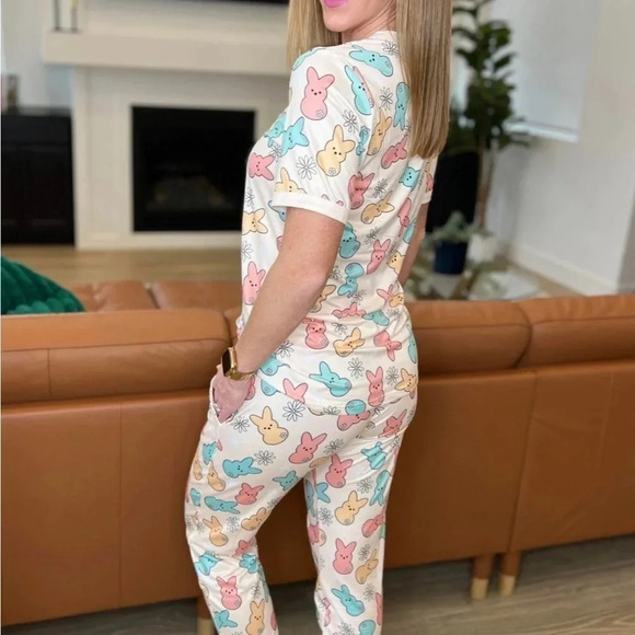 Shirley & Stone‎ peeps lounge jogger pajama set - Picture 5 of 11